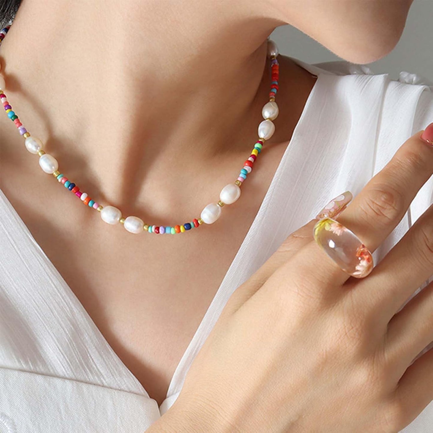 Boho Pearl Choker Necklace Vintage Blue Heishi Surfer Choker Imitation Pearl Necklace Chain Vinyl Seed Beads Necklace Summer Beach Bohemian Necklace Jewelry for Women and Girls