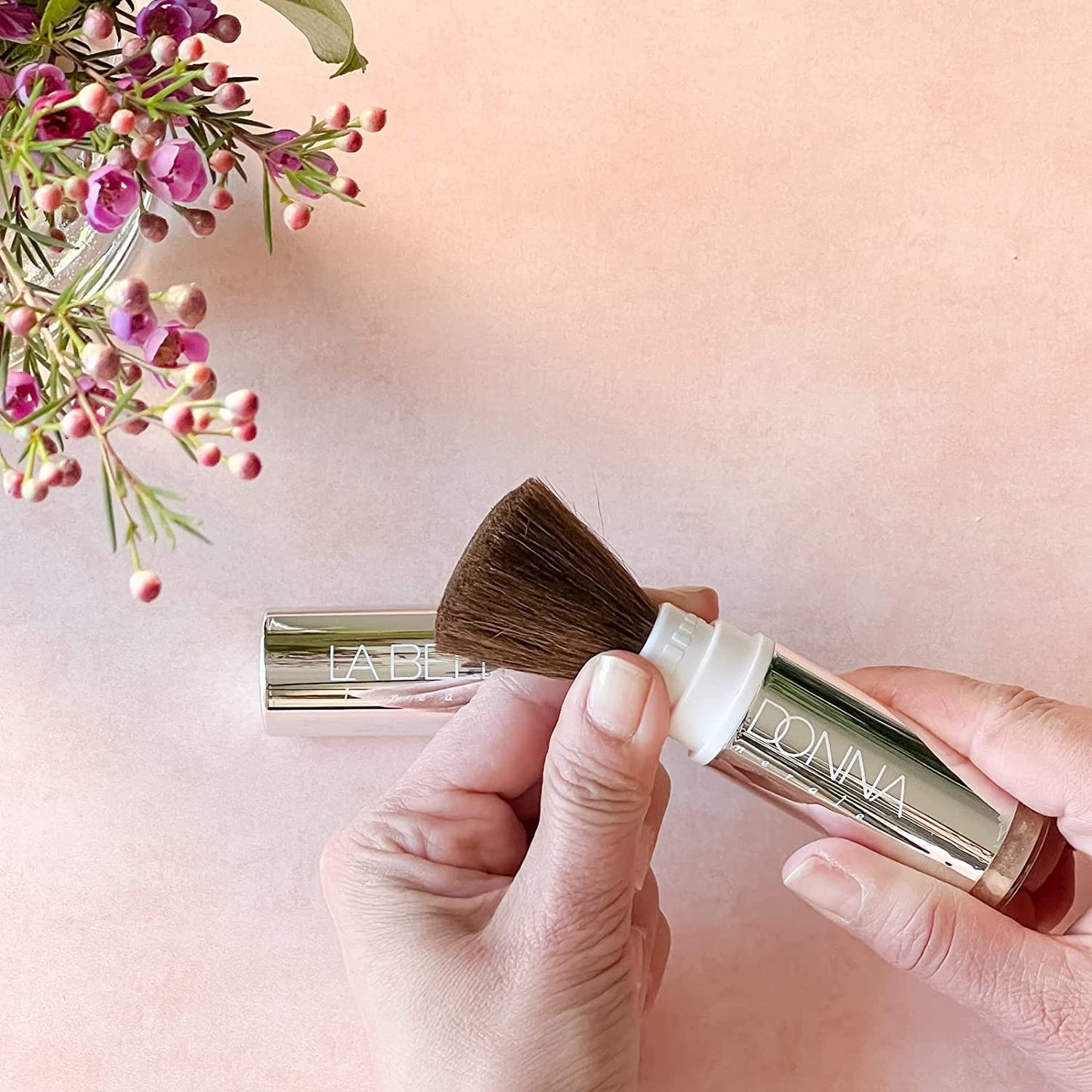 Minerals on the Go - (Dispensing Brush w/Loose Foundation) in Honey