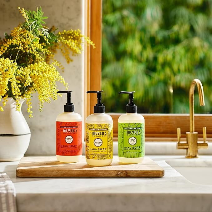 Mrs. MEYER'S CLEAN DAY Liquid Hand Soap, Dandelion Scent, 12.5 Ounce Bottle, (Pack of 2)