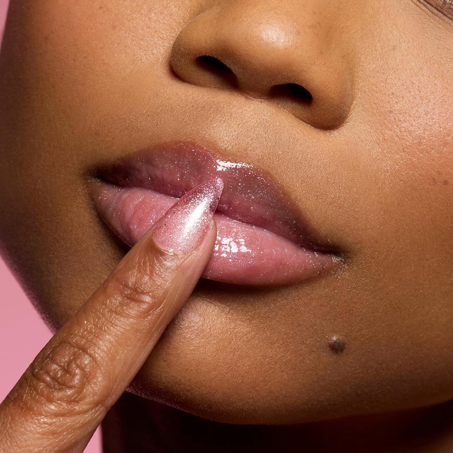 LAWLESS Forget the Filler Lip Mask - Sweet Daisy - Premium Overnight Lip Plumping Treatment with Natural Ingredients Designed to Plump, Hydrate, and Smooth Lips - 0.28 oz